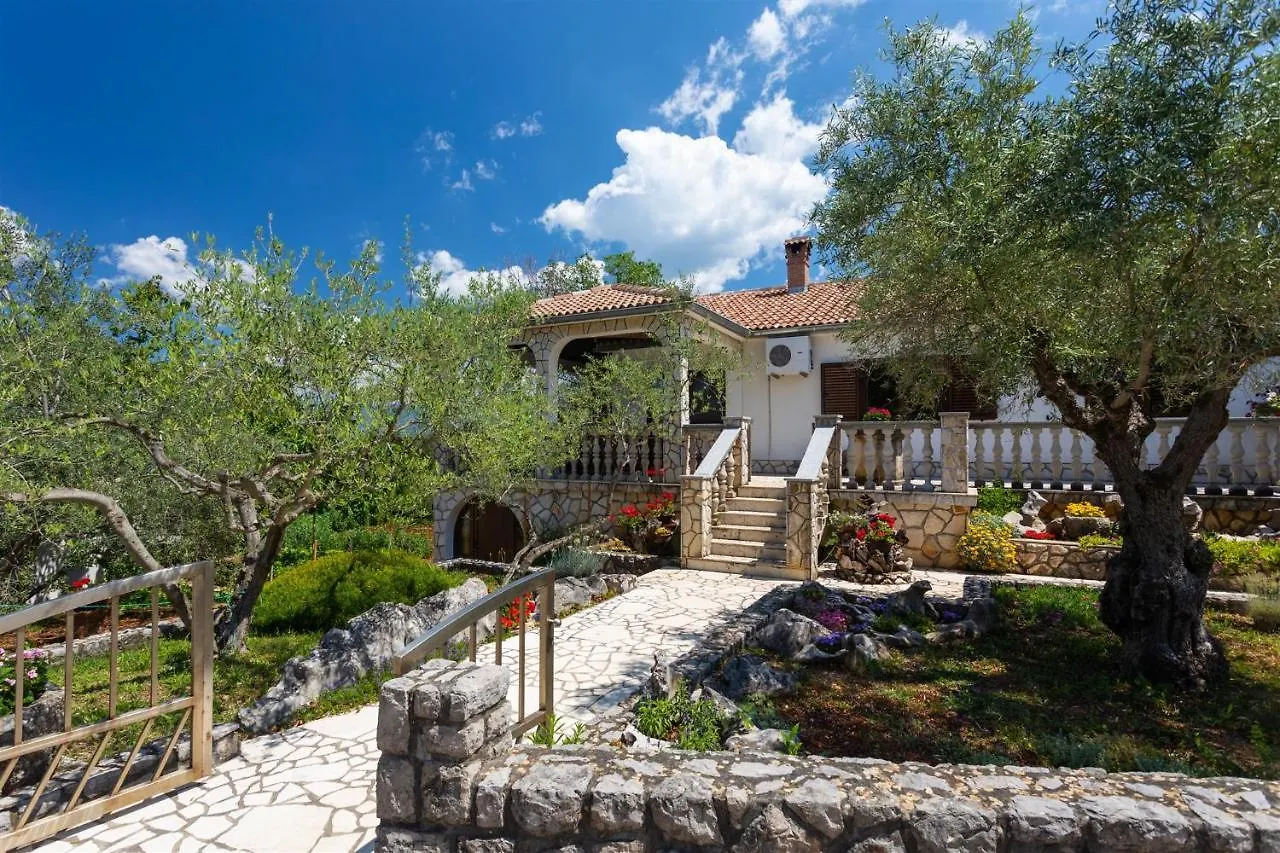 Apartment Roko Zupanje 0*,  Croatia